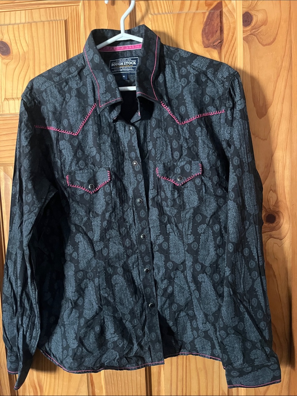 Rough stock Panhandle Slim Black with Gray Paisley Print Shirt with Pink Trim